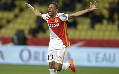 完美电竞热评-伊拉克队定位球专家是谁